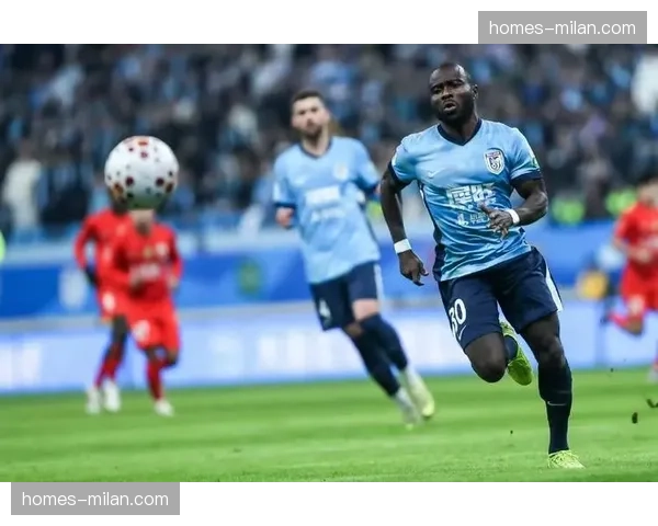 大连英博主场力克海港 曼佐基单刀绝杀终结卫冕冠军